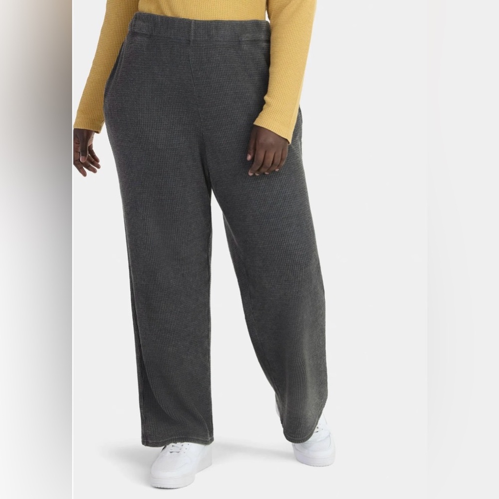 Terra & Sky 3X (24W-26W) Gray Waffle Knit Wide Leg Pant pockets
